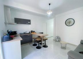 STE LUCE 50M DE LA MER APPT STANDING T2 3/4 PERS KAZ'ANTILLAISE